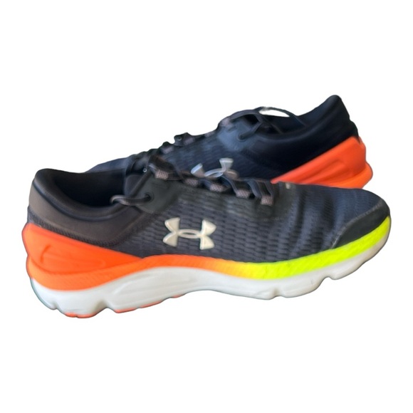 Under Armour Under Rmour Charged Intake Running Shoes Size 8.5. - Picture 4 of 9